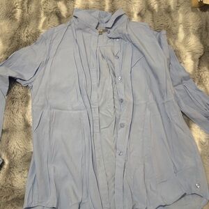 Uniqlo light blue rayon button down shirt